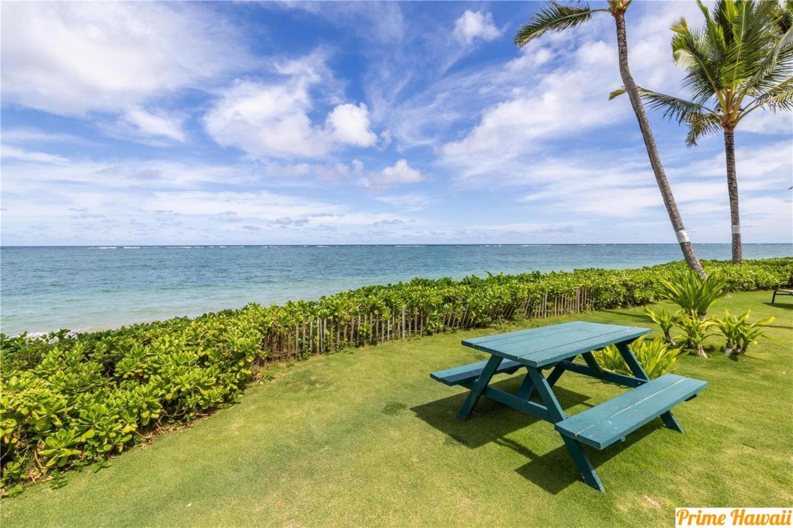 Beachfront Condo With Amazing Views Hau'ula ภายนอก รูปภาพ